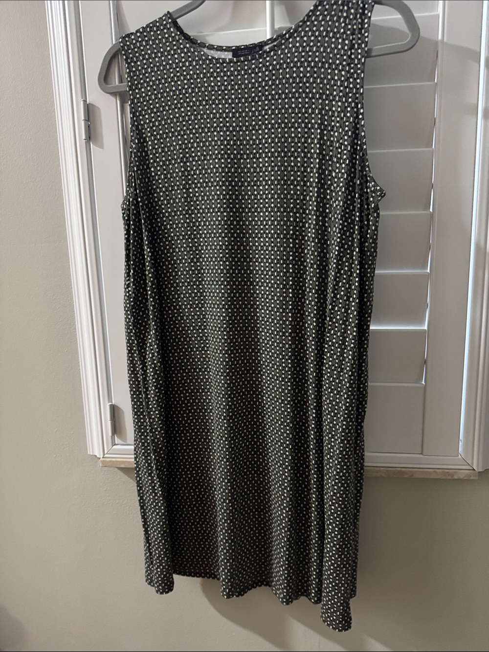 J. Jill Black and White Polka Dot Sleeveless Tunic
